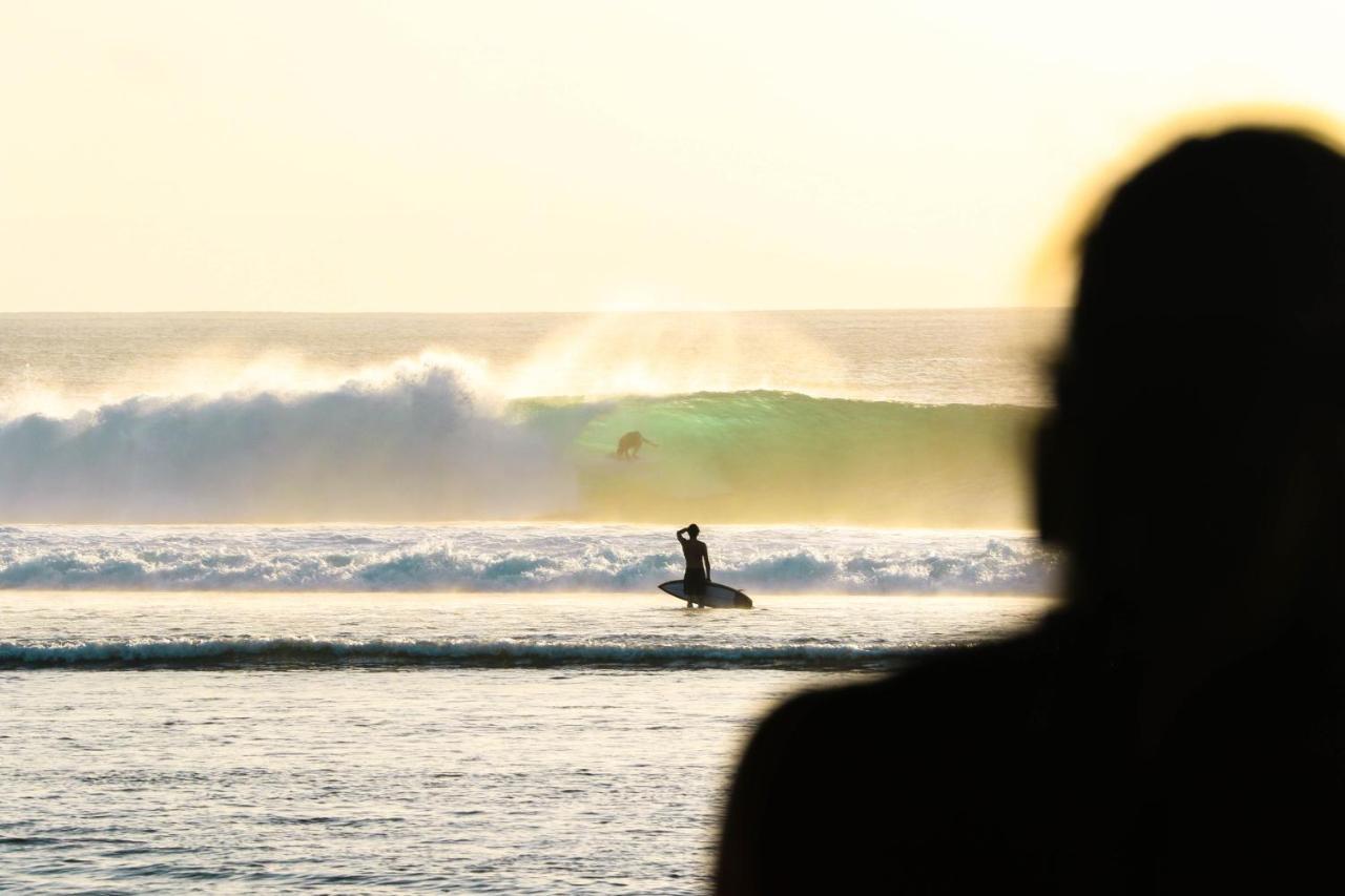 Mahara Caparica Surf Camp Buitenkant foto