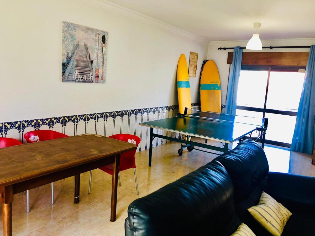Mahara Caparica Surf Camp Buitenkant foto